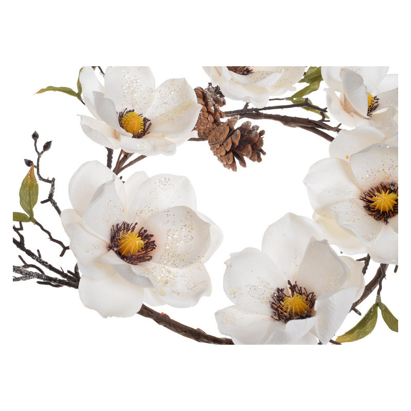 Wianek z ośnieżoną magnolią..55 cm