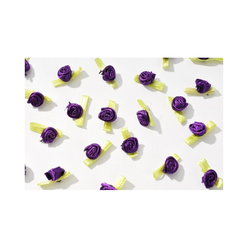 Różyczka mini (pasmanteryjna) L1,5-2cm_PVC 7,5x3,5 cm