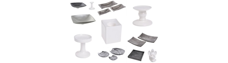 Ceramiczne wazony, patery, figurki akrylowe i ceramiczne, świeczniki itp.